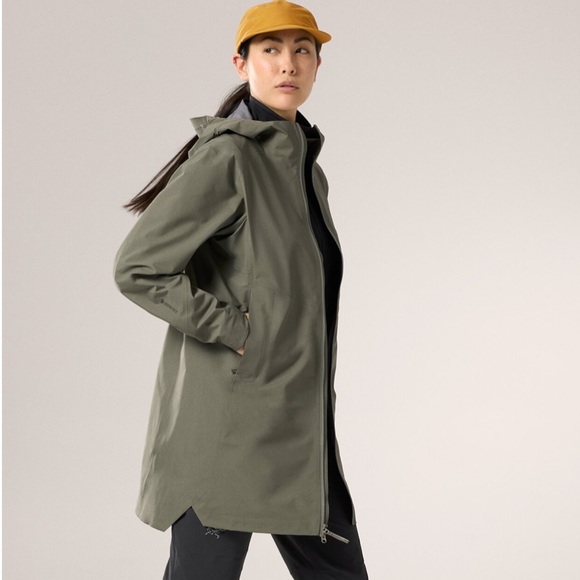 Arcteryx Salal Jacket Women’s - Small - Like New! - Picture 2 of 11